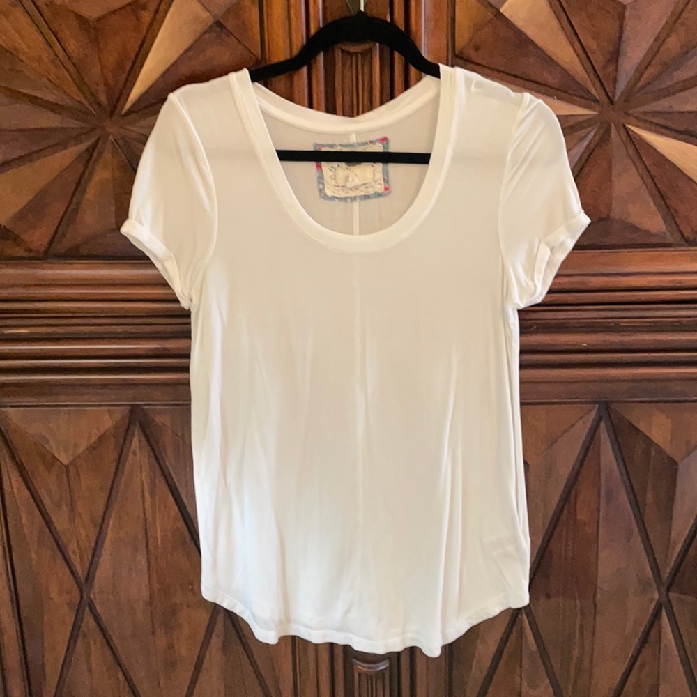 White t shirt